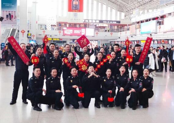 安檢門(mén)廠家：烏機(jī)場(chǎng)分公司安檢總站“大漠班組”愛(ài)心慰問(wèn)養(yǎng)老院