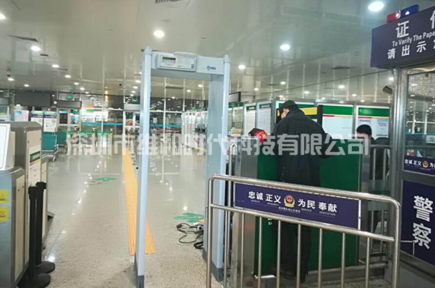 廠家技巧分享：如何選擇一臺高性價比手機安檢門 ？